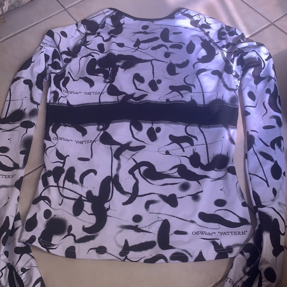 Off White - Limited Top - Picture 5 of 5